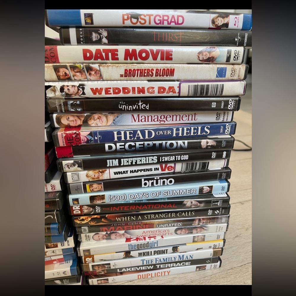 66 movies from Hollywood Video (READ DESCRIPTION)